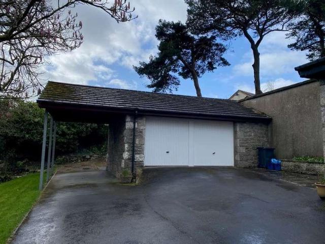 Flat for sale in Grange-over-sands