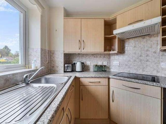 Flat for sale in Enborne, West Berkshire