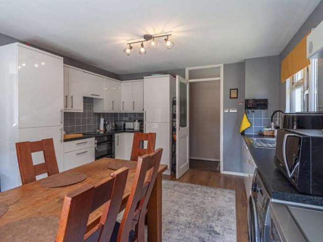 Flat for sale in Eastbridge, Suffolk