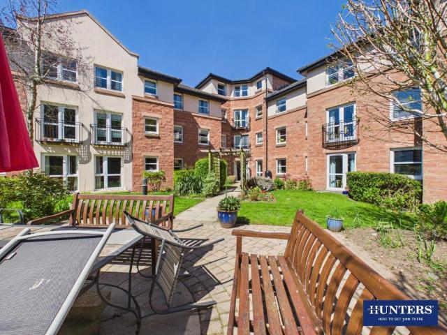 Flat for sale in Dumfries, Scotland