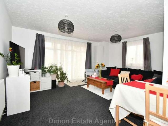 Flat for sale in Priddy's Hard, Gosport