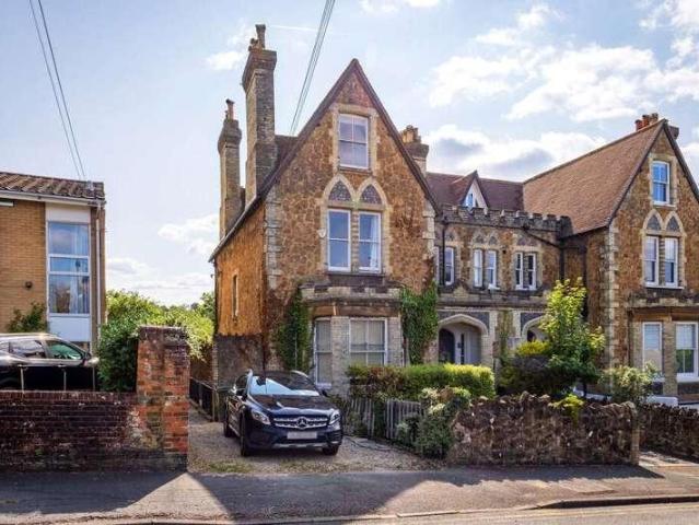 Flat for sale in Charlotteville, Westborough