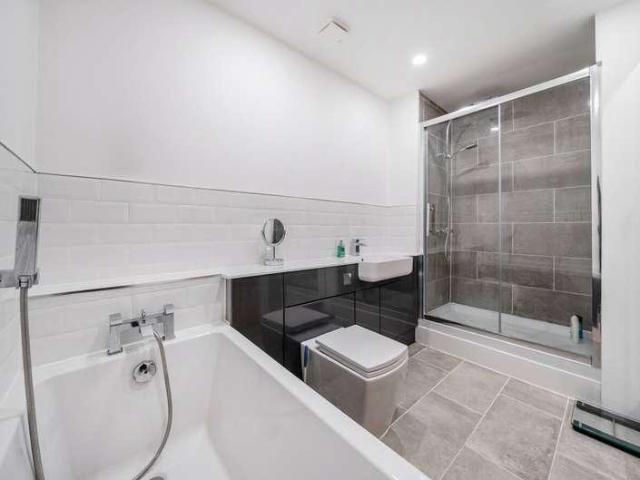 Flat for sale in Bellfields, Westborough