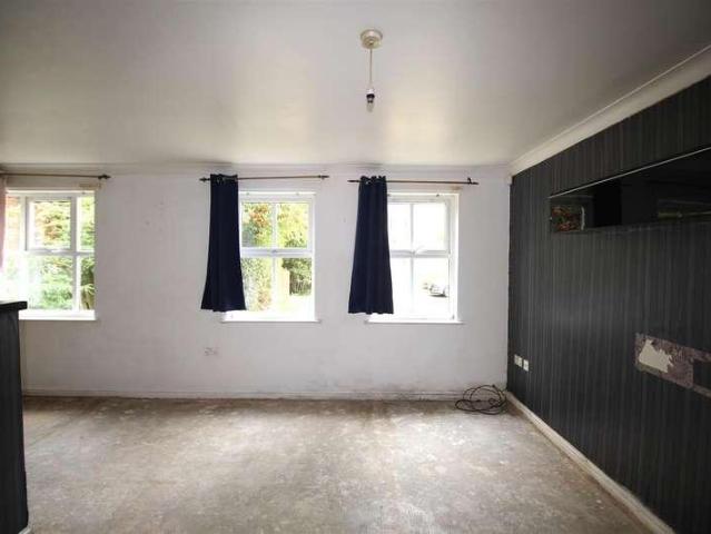 Flat for sale in Georgia, Greater Manchester
