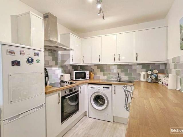 Flat for sale in Furzeham, Brixham