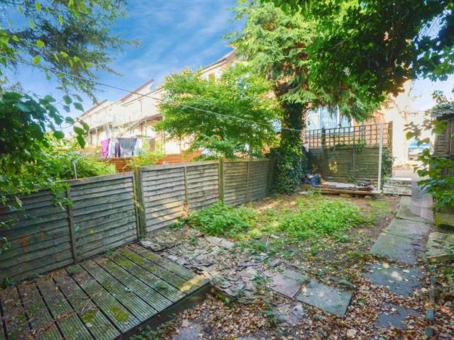 Flat for sale in Greater London