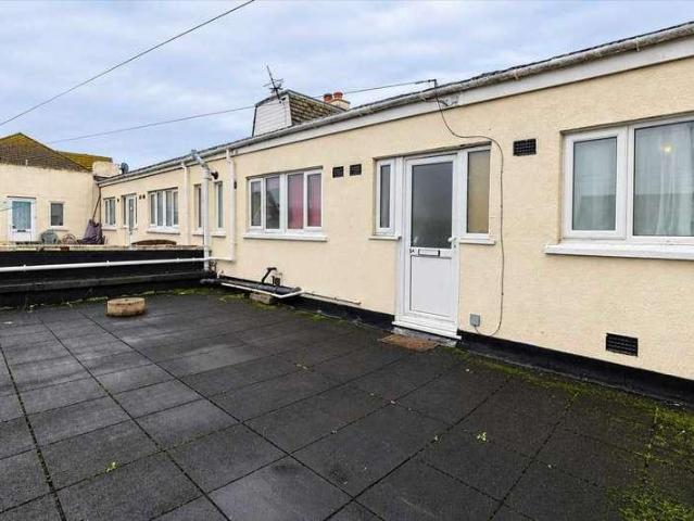Flat for sale in Clacton-on-Sea, Tendring