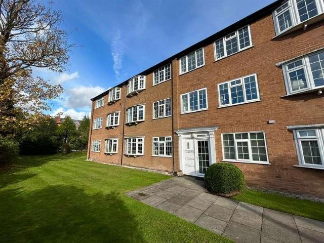 Flat for sale in Sale Moor, Trafford Park