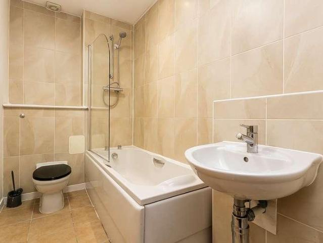 Flat for sale in Chesser, Slateford