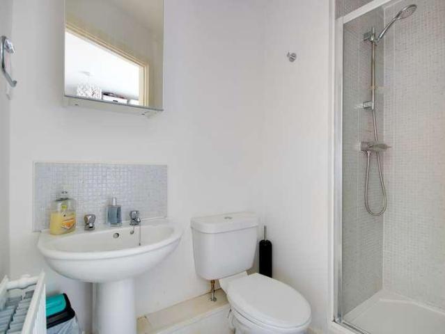 Flat for sale in Thornhill, Southampton