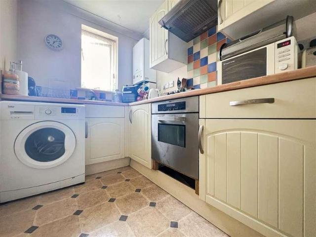 Flat for sale in Fareham, Hampshire