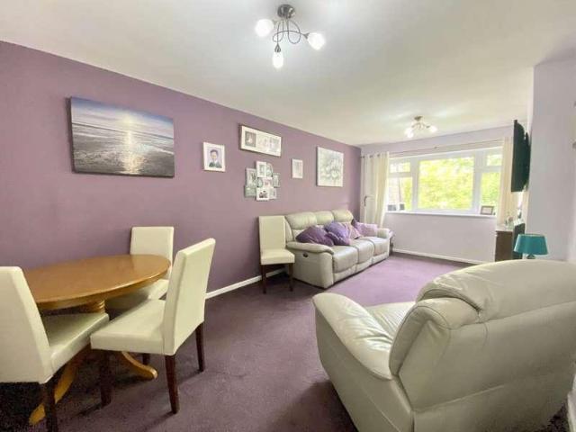 Flat for sale in Withycombe, Budlake
