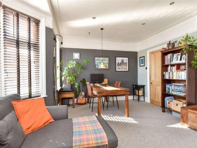 Flat for sale in West Worthing, Worthing