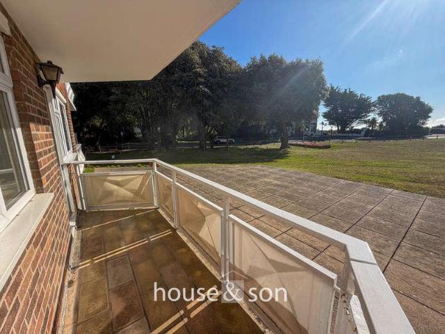 Flat for sale in Lansdowne, Springbourne