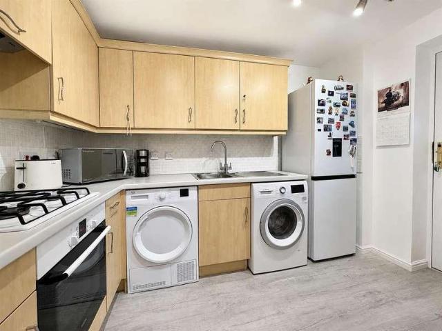 Flat for sale in Stratford-upon-Avon, Alderminster