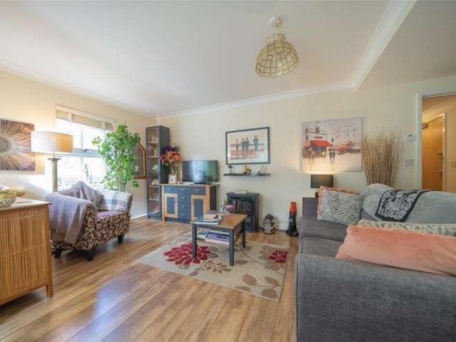 Flat for sale in Melcombe Regis, Weymouth