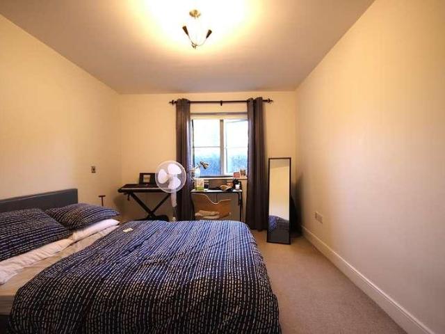 Flat for sale in Fishery, Maidenhead