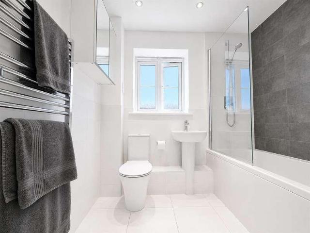 Flat for sale in Pouchen End, Hertfordshire