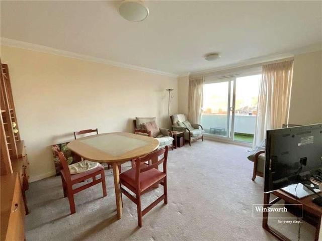 Flat for sale in Highcliffe