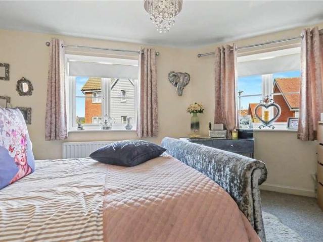 Flat for sale in Burgh St Peter, Norfolk