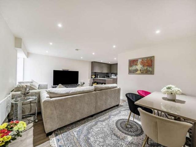 Flat for sale in Beaufort Park, Greater London