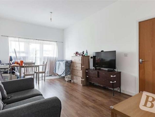 Flat for sale in Greater London