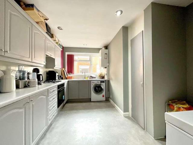 Flat for sale in Southport, Sefton