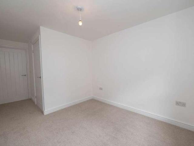 Flat for sale in Wincheap, The Bridge