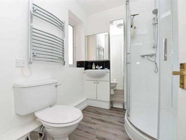 Flat for sale in Hardway, Middlecroft