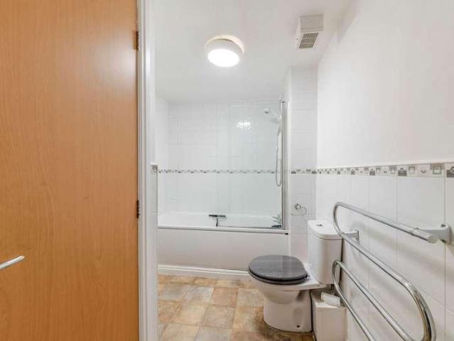 Flat for sale in Rossmore, Cheshire