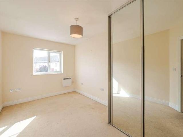 Flat for sale in Woodloes Park, Warwick