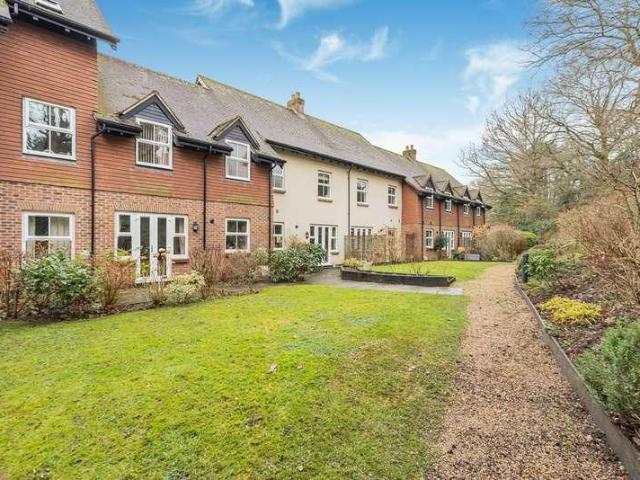 Flat for sale in Petersfield, Bolton Low Houses