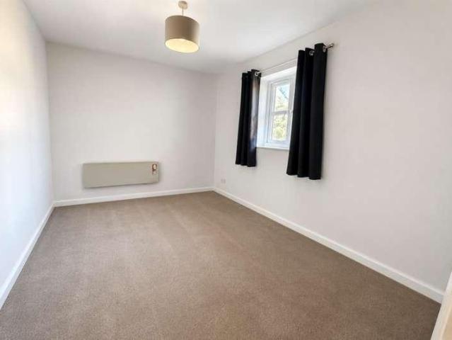 Flat for sale in Reading