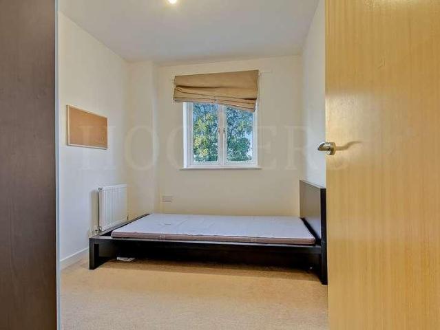 Flat for sale in Harlesden, Greater London