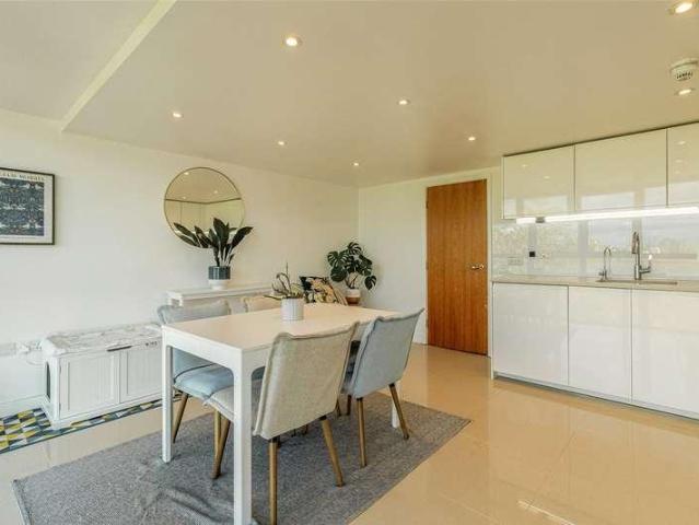 Flat for sale in Greater London