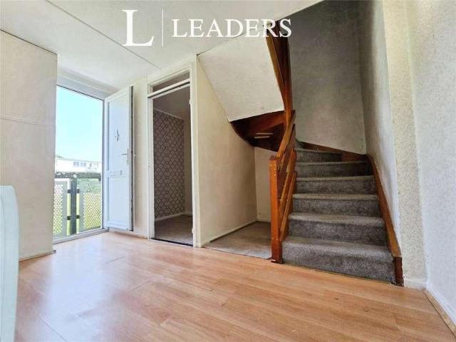 Flat for sale in Rowner, Middlecroft