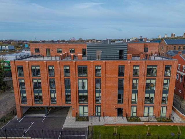 Flat for sale in Liverpool, Islington