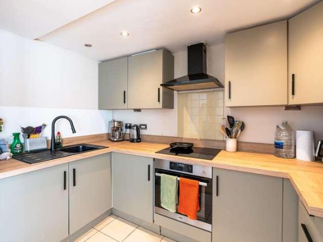 Flat for sale in Church Cowley, The Slade