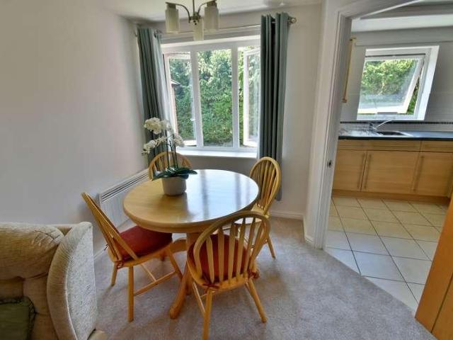 Flat for sale in Tricketts Cross, Ferndown