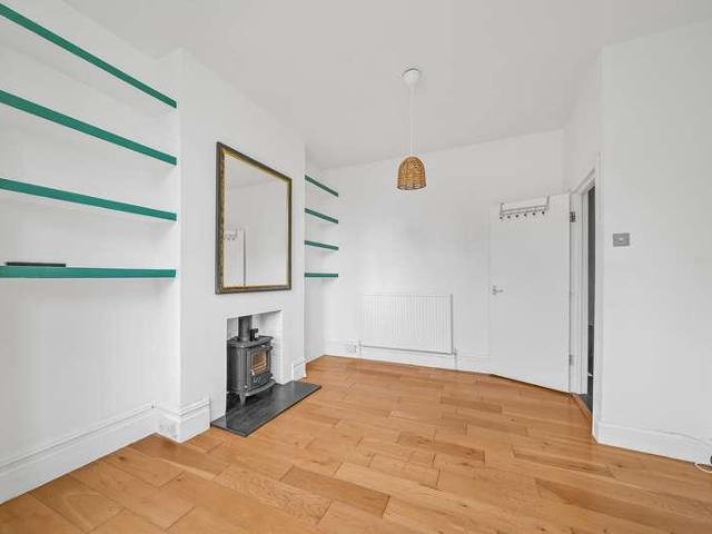 Flat for sale in Homerton, Greater London