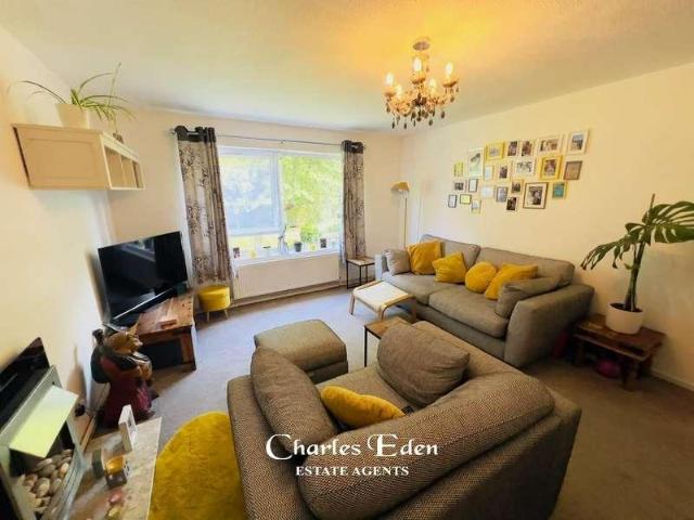 Flat for sale in Beckenham, Beckenham