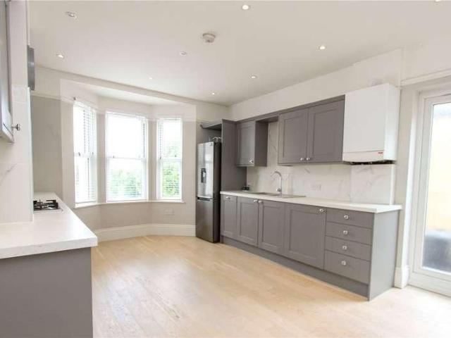 Flat for sale in Sefton