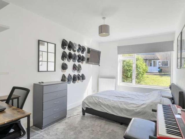 Flat for sale in Keynsham, Bath And North East Somerset
