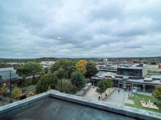 Flat for sale in Wakefield