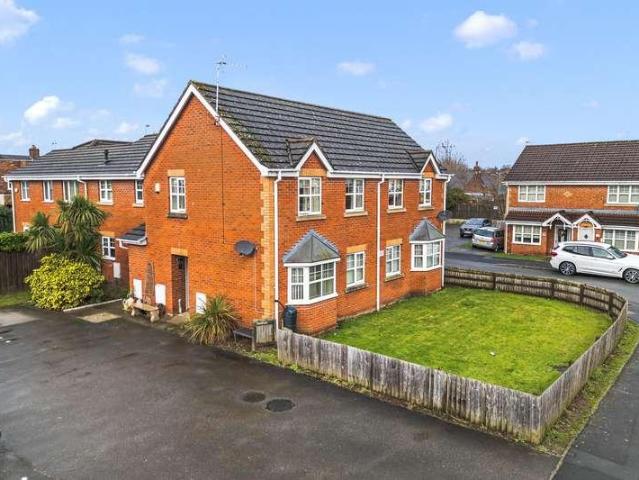 Flat for sale in Widnes