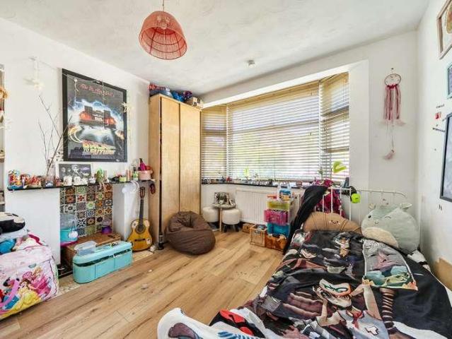 Flat for sale in Risinghurst and Sandhills, The Slade