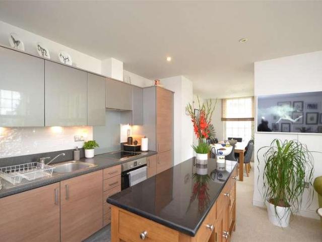 Flat for sale in Lakenham, East Bank