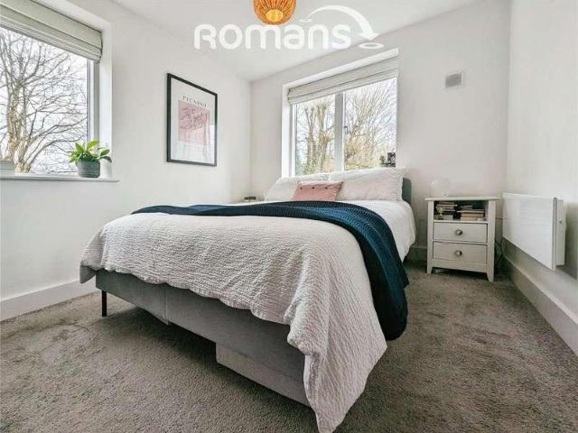 Flat for sale in High Wycombe Community Board, Buckinghamshire