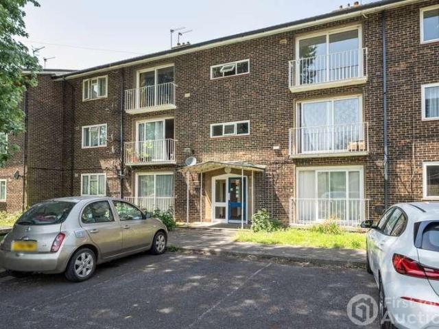 Flat for sale in Northgate, Glynde