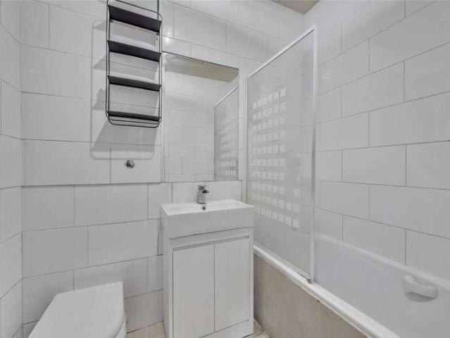 Flat for sale in City of Westminster, Greater London